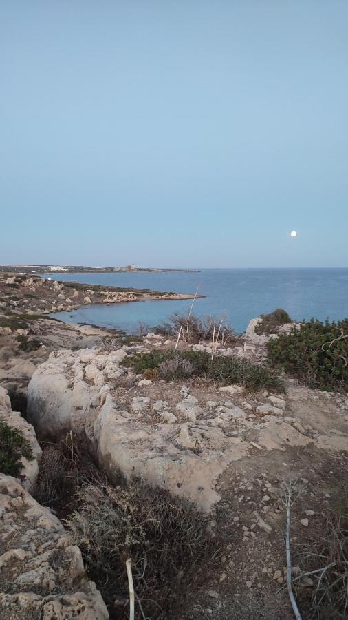 Fantastic 4 Cyprus First Line Beachfront Boghaz 외부 사진